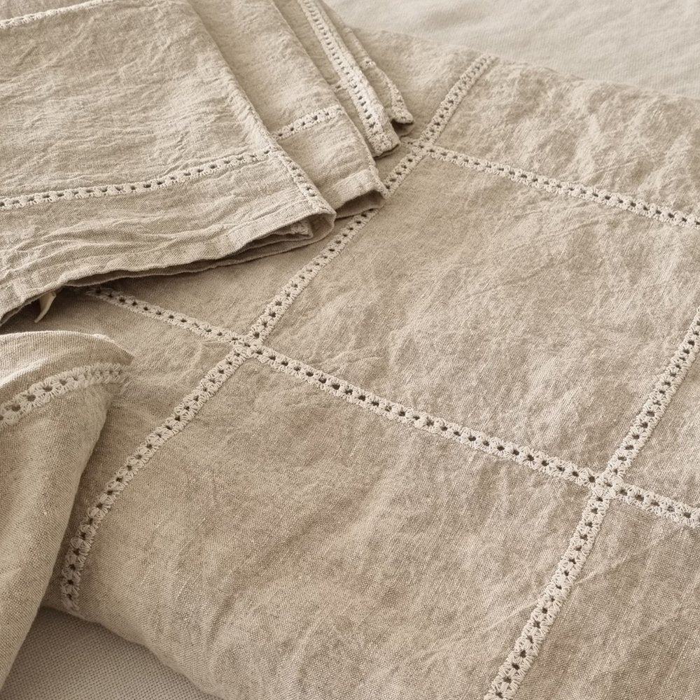 TABLECLOTHS