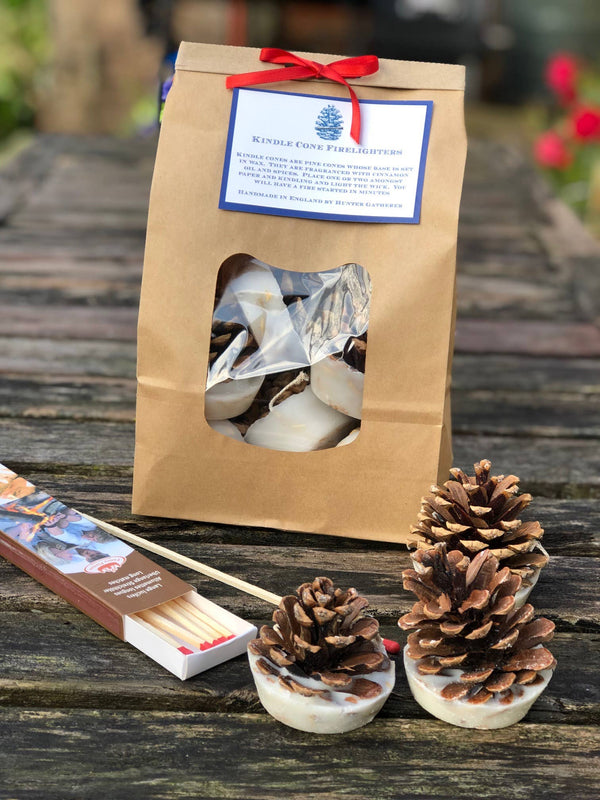 HUNTER GATHERER GIFTS Pack of 6 cinnamon-scented kindle cone firelighters