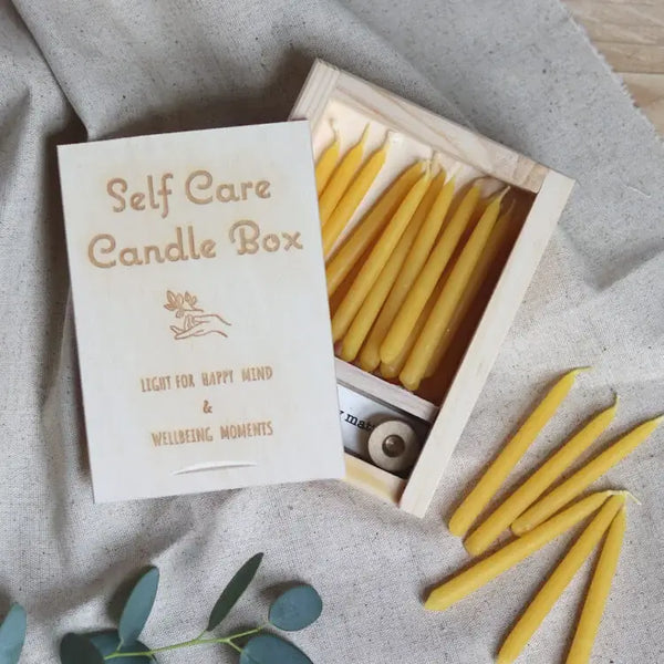 Five Bees Yard - 20 minute candle | Daily Mindful Moment | Self Care Candles: 1 Box + 20 candles + stand